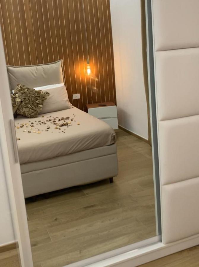 Zeus Apartment